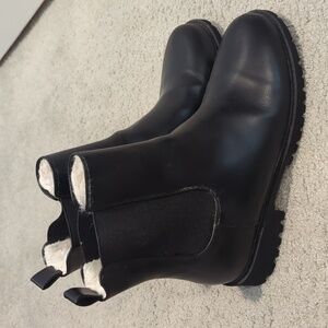 WORN ONLY A FEW TIMES Loft ankle boots